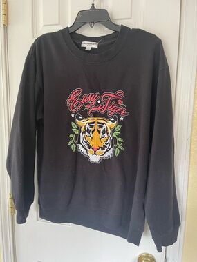 Sub_Urban Riot Black Crewneck Sweatshirt with 'Easy Tiger' Graphic